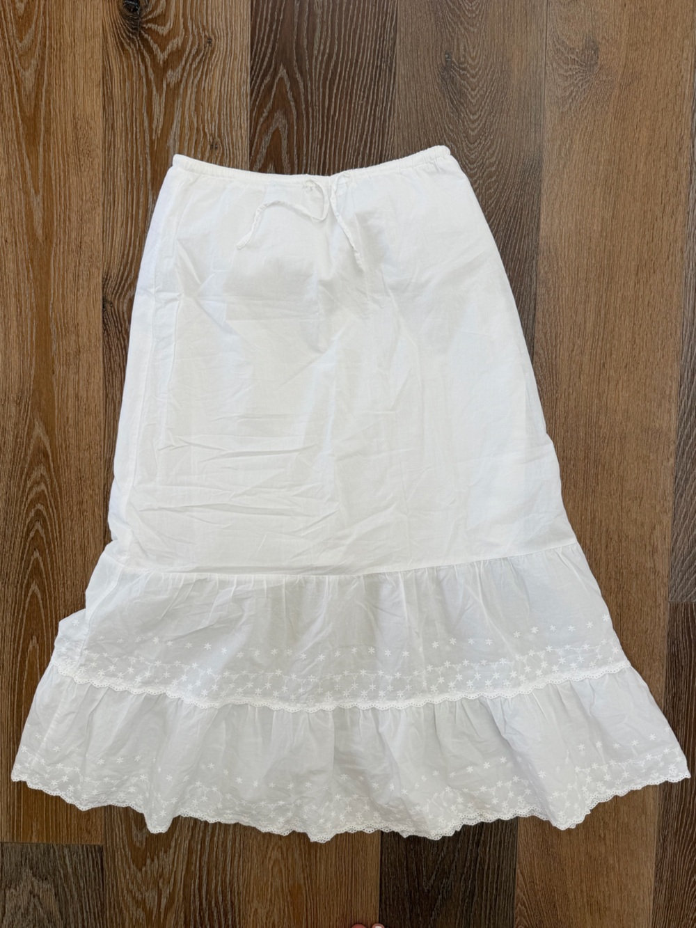 BRANDY MELVILLE SKIRT!